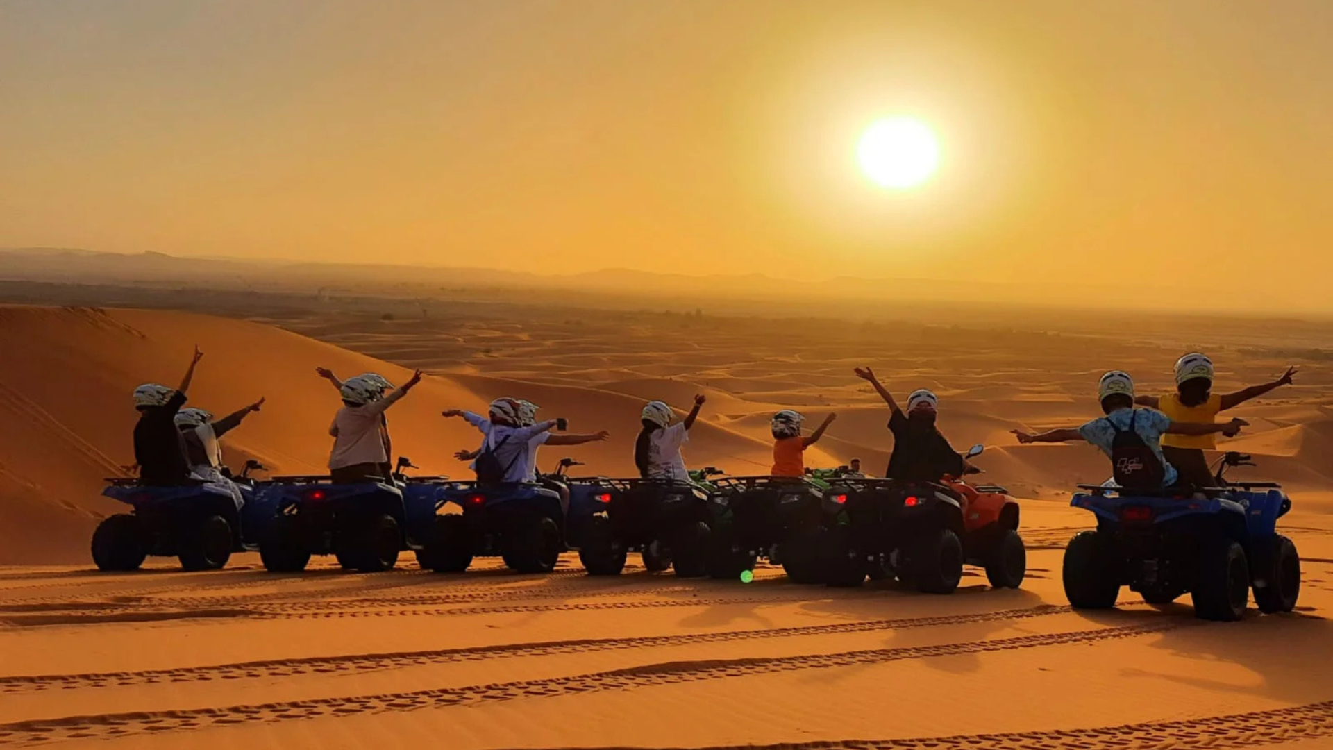 A 4WD tour and Desert Glamping in deep Sahara Desert